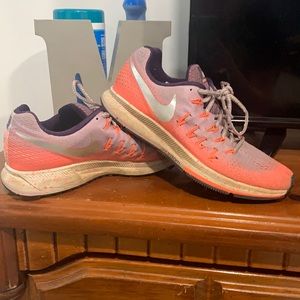 Women’s Nike Fast Size 8